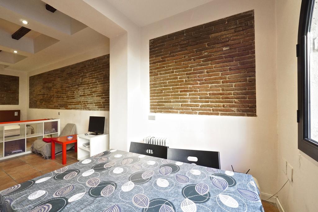 Sunny Apartments บาร์เซโลนา ภายนอก รูปภาพ
