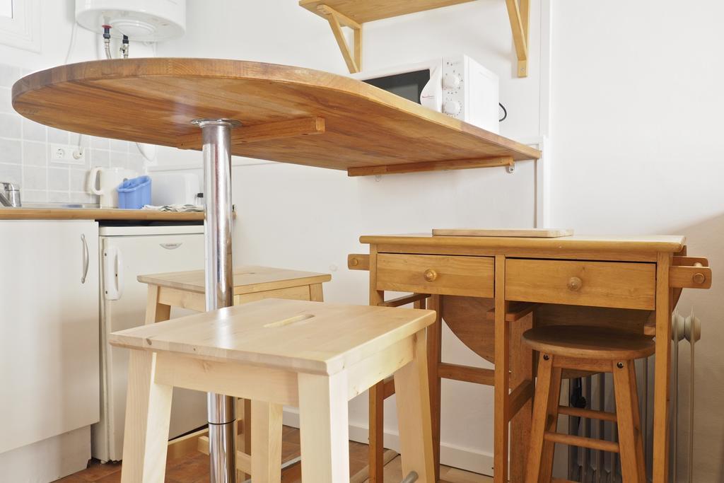 Sunny Apartments บาร์เซโลนา ภายนอก รูปภาพ