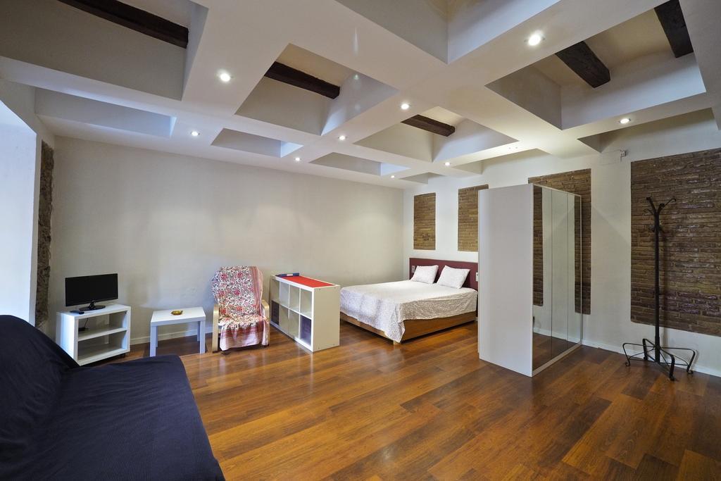 Sunny Apartments บาร์เซโลนา ภายนอก รูปภาพ