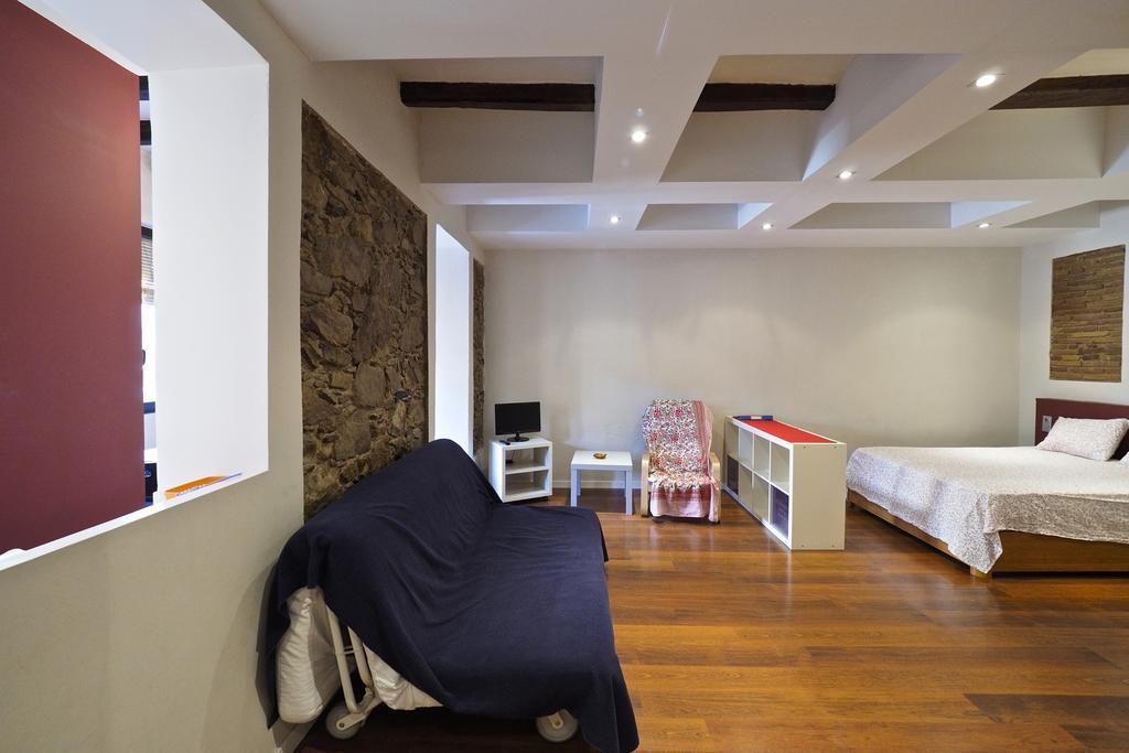Sunny Apartments บาร์เซโลนา ภายนอก รูปภาพ